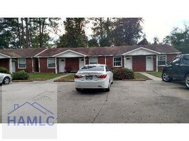 123 Rolland St in Hinesville, GA - Building Photo