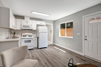 3211 Van Dyke Ave in San Diego, CA - Building Photo - Interior Photo