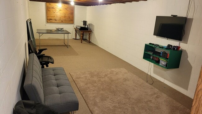 W210N16682 Western Ave in Jackson, WI - Foto de edificio - Building Photo