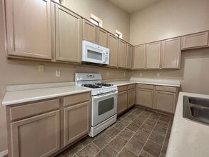 3132 S Chatsworth Cir in Mesa, AZ - Building Photo - Building Photo