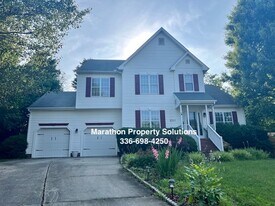 2707 Blockhouse Ct in Jamestown, NC - Building Photo