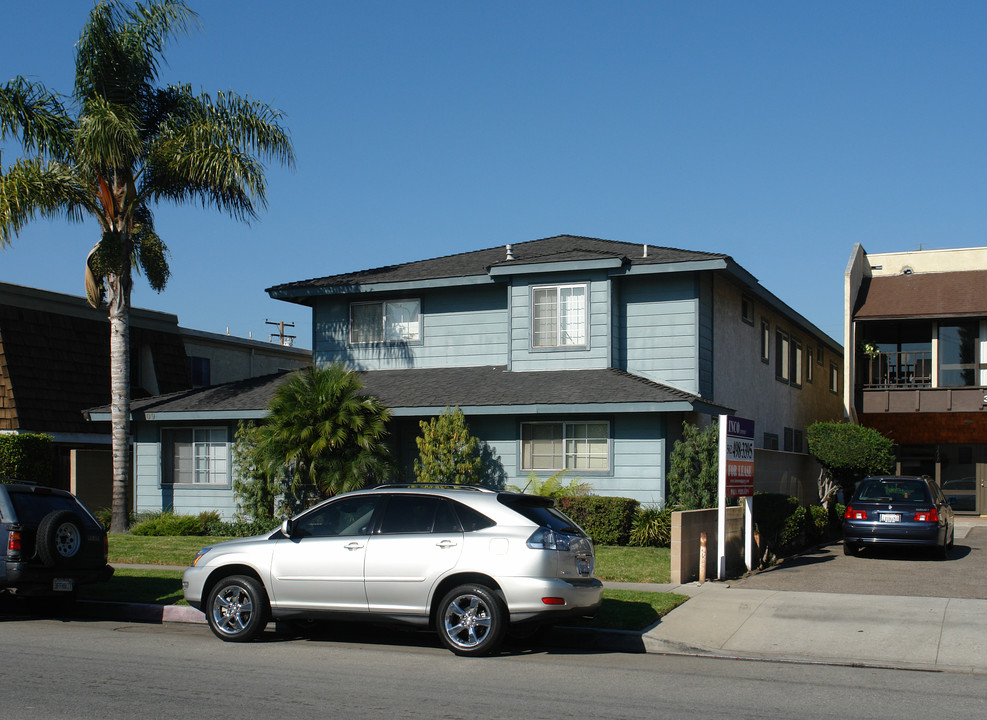 3601-3609 Farquhar Ave in Los Alamitos, CA - Building Photo