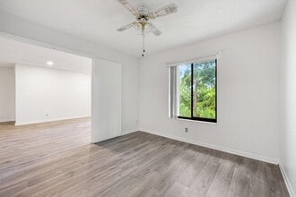 3618 Alder Dr, Unit H2 in West Palm Beach, FL - Building Photo - Building Photo