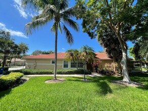 4136 Sapphire Terrace in Weston, FL - Building Photo - Building Photo