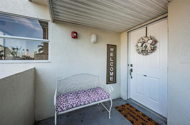 6073 Bahia Del Mar Blvd S in St. Petersburg, FL - Building Photo - Building Photo