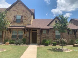 111 Kimber Ln in College Station, TX - Building Photo