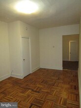 5709 Leonard St-Unit -1ST FL in Philadelphia, PA - Foto de edificio - Building Photo