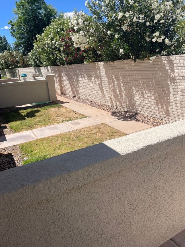property at 441 Sunland Dr