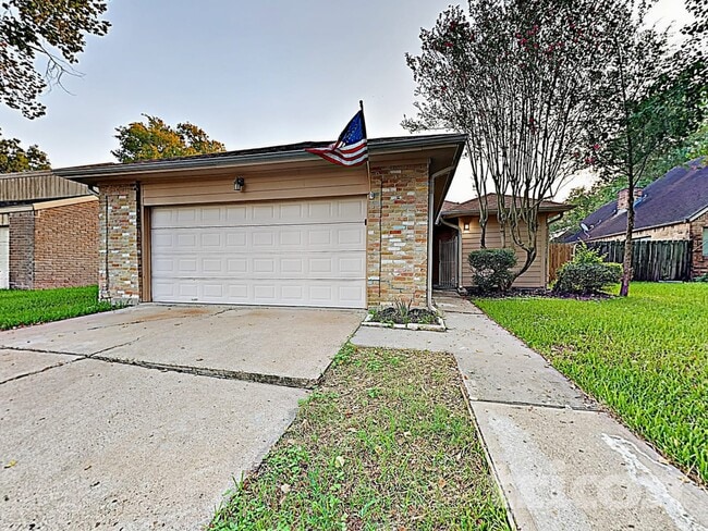 535 Shady Brook Dr in Stafford, TX - Foto de edificio - Building Photo