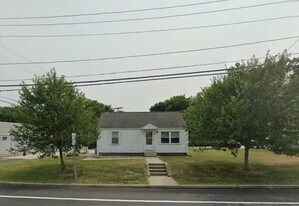 779 Southbridge St in Auburn, MA - Building Photo