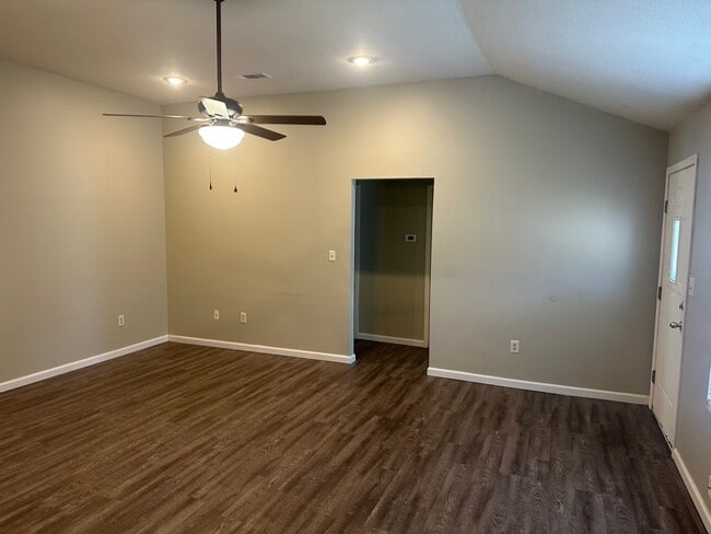 403 Kiersen Ln in Jonesboro, AR - Building Photo - Building Photo