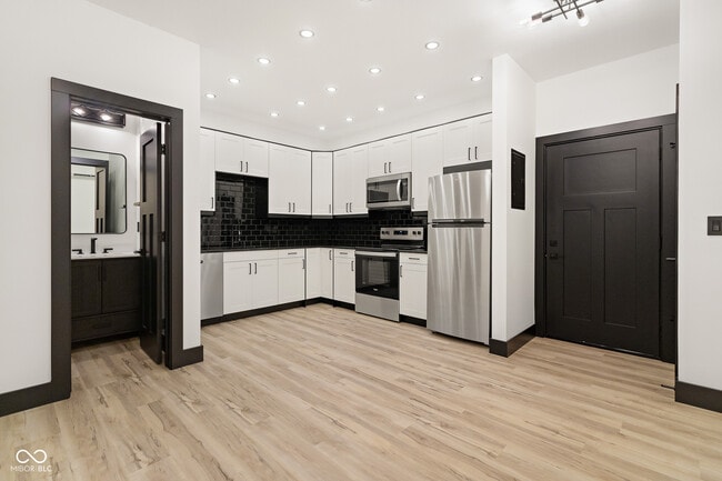 property at 1013 14th St