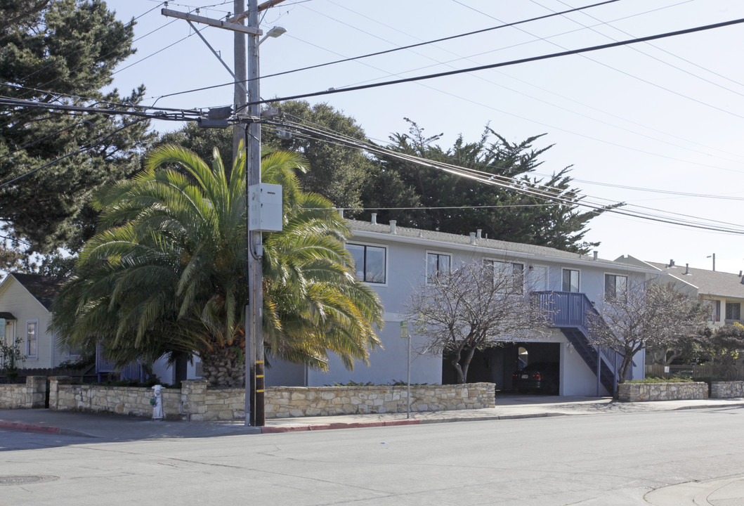 1102 6th St in Monterey, CA - Building Photo