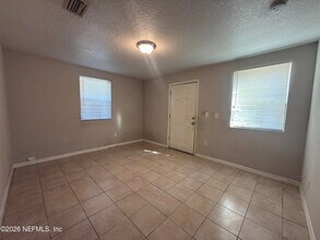 1709 Dot St in Jacksonville, FL - Building Photo - Building Photo