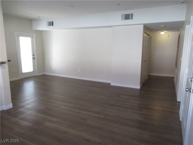 833 Aspen Peak Loop in Henderson, NV - Building Photo - Building Photo