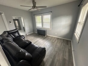 6 S Monterey Ave in Villa Park, IL - Building Photo - Building Photo