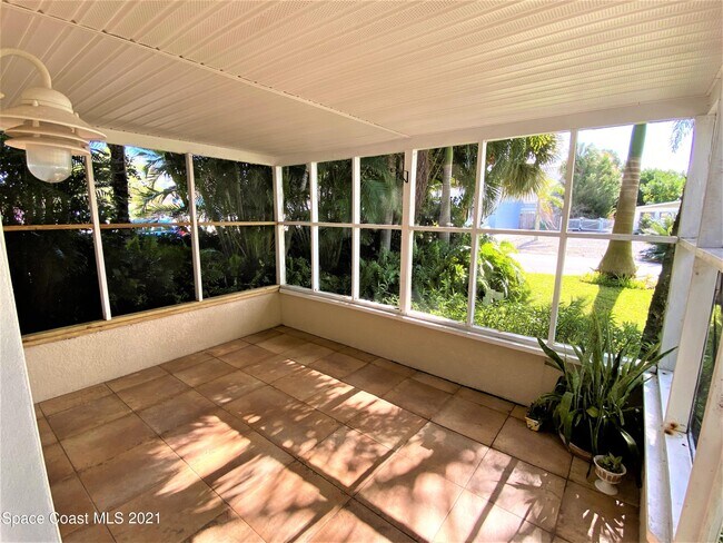 208 Johnson Ave in Cape Canaveral, FL - Building Photo - Building Photo