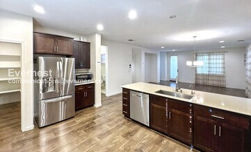 60 Regency Pl in Hayward, CA - Building Photo - Building Photo