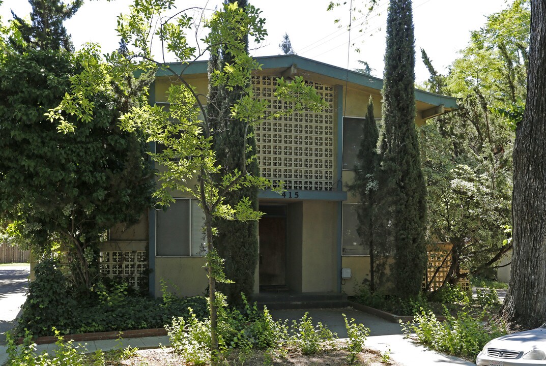 415 22nd St in Sacramento, CA - Foto de edificio
