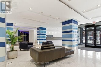 600 Fleet St in Toronto, ON - Building Photo - Building Photo