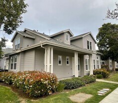 702 Lacewing Ln in Redwood City, CA - Building Photo