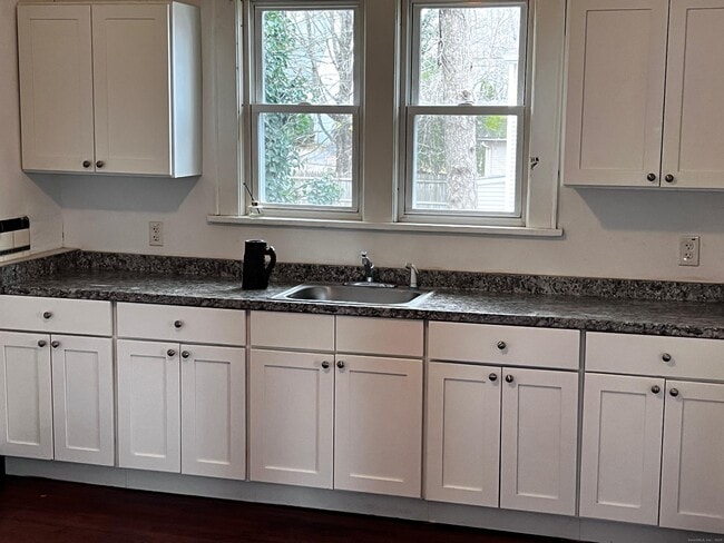 128 Augur St in Hamden, CT - Building Photo - Building Photo