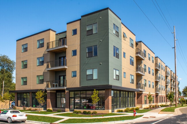 The Royal in Madison, WI - Foto de edificio - Building Photo