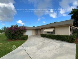 3857 Bluebell St in Palm Beach Gardens, FL - Building Photo