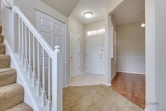 45 S Oakhurst Dr in Aurora, IL - Building Photo - Building Photo