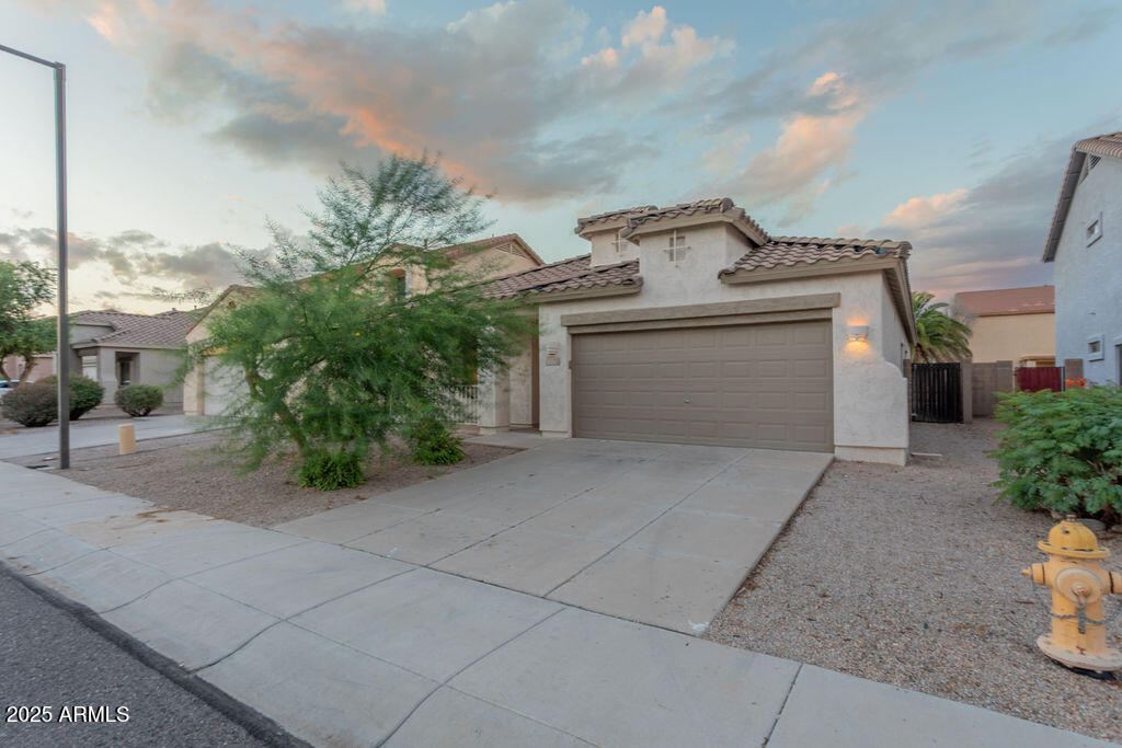 17242 W Marshall Ln in Surprise, AZ - Building Photo