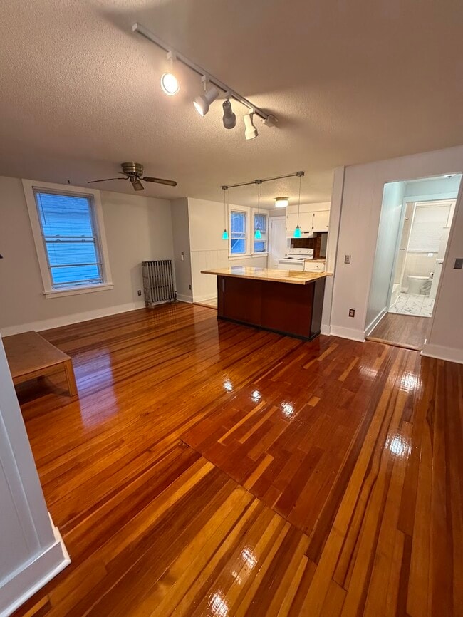 47 Henry Ave, Unit 2L, Unit 2L