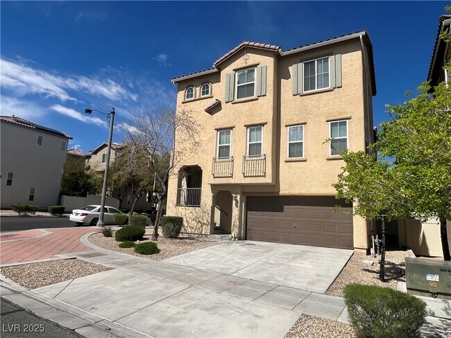 8928 Dorrell Ln in Las Vegas, NV - Building Photo - Building Photo