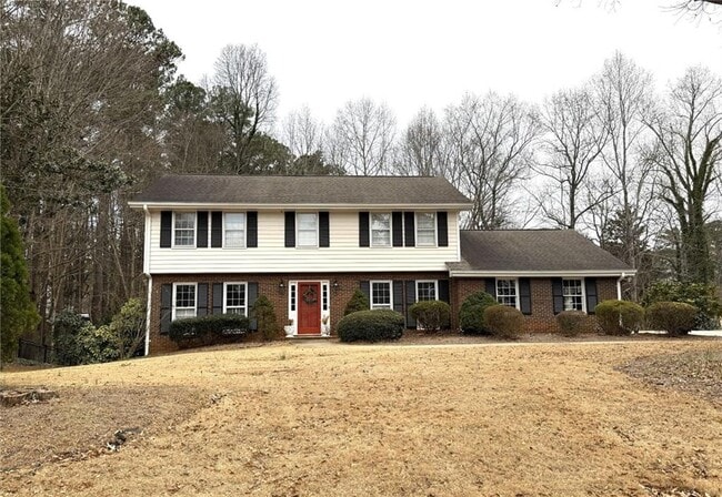 1140 Falstaff Dr in Roswell, GA - Building Photo - Building Photo