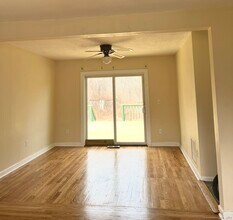 119 Fairwood Rd in Bethany, CT - Building Photo - Building Photo