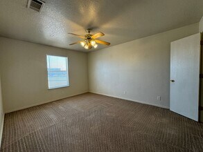 411 E Central Texas Expy-Unit -#02 in Killeen, TX - Building Photo - Building Photo