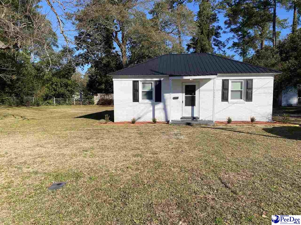 1115 Heatherwood Cir in Florence, SC - Building Photo