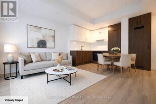 1 Quarrington Lane in North York, ON - Building Photo