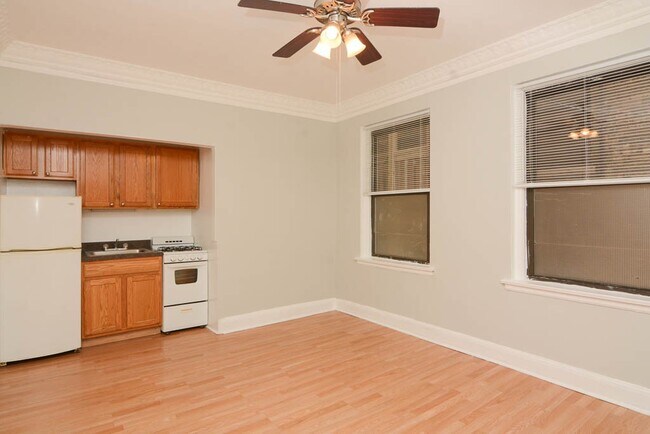 3832 N Fremont St, Unit A00C in Chicago, IL - Building Photo - Building Photo