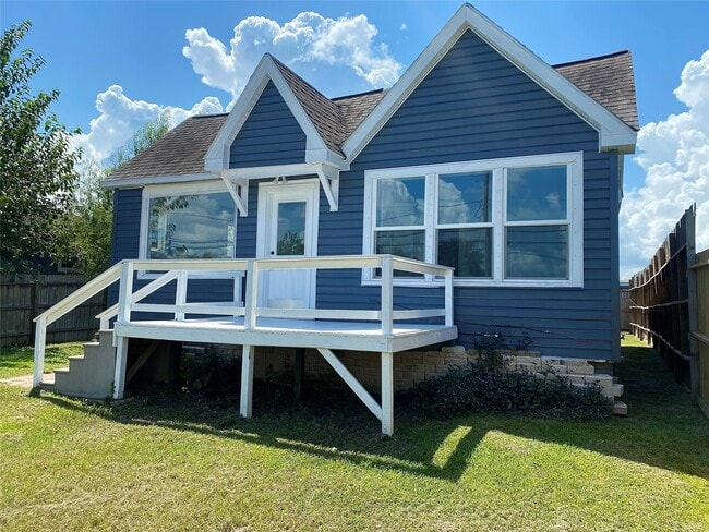 property at 2371 Broadway St