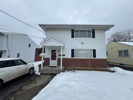 58 High St in Johnson City, NY - Building Photo