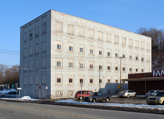 Herkimer County College Apts./The Factory Out in Mohawk, NY - Building Photo - Building Photo