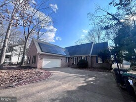 3012 Cruiser Dr in Stafford, VA - Building Photo