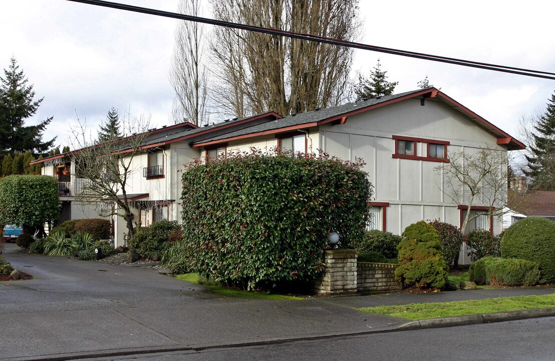 1010--1016 9th St SE in Puyallup, WA - Building Photo