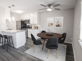 Pepperwood Townhomes & Gardens in Mayfield Heights, OH - Building Photo