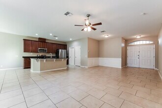 1716 Hawksbill Ln in St. Cloud, FL - Foto de edificio - Building Photo