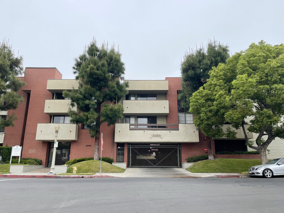 Aspen Apartments in Los Angeles, CA - Foto de edificio