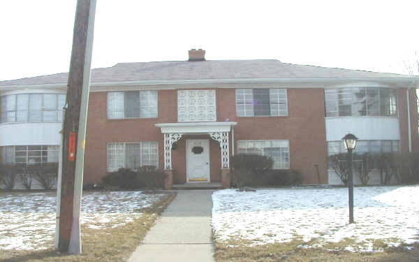 2148 Richards Rd in Ottawa Hills, OH - Foto de edificio - Building Photo