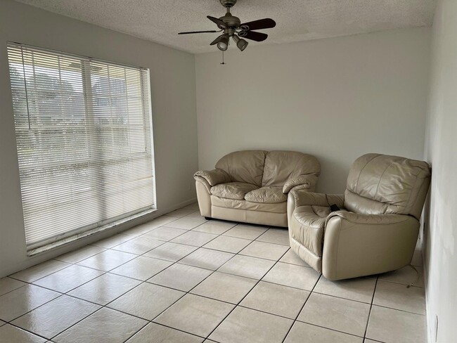 1174 The 12th Fairway in Wellington, FL - Building Photo - Building Photo