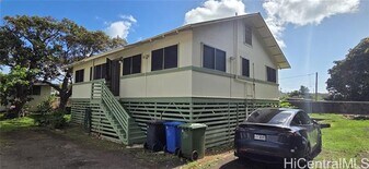 1533 Palolo Ave in Honolulu, HI - Building Photo