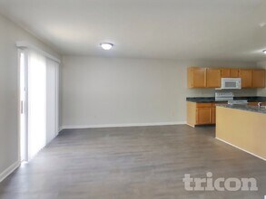 9898 Worthington Blvd in Fishers, IN - Foto de edificio - Building Photo